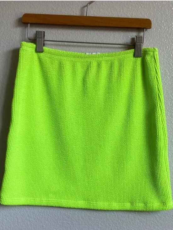 Good American Dresses & Skirts - Good American Neon Stretch Mini Skirt Bodycon Always Fits Size 3/4 Large/XL